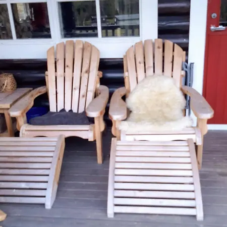 6 Person In